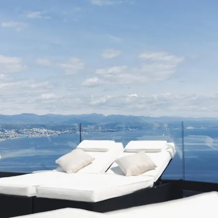 White Pearl Luxury With Pool And Sea View Villa