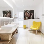 White Pearl Luxury With Pool And Sea View *