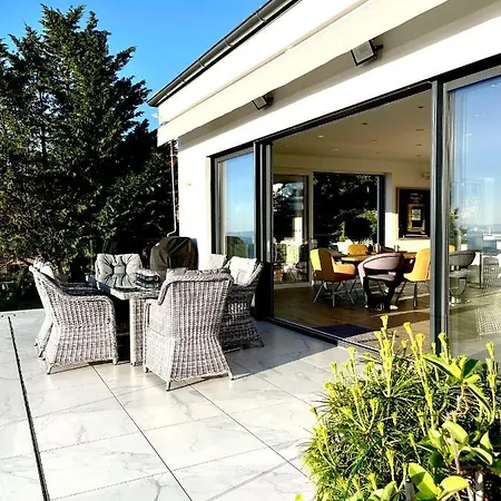 White Pearl Luxury With Pool And Sea View Опатия
