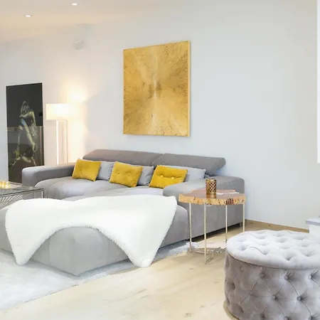 White Pearl Luxury With Pool And Sea View