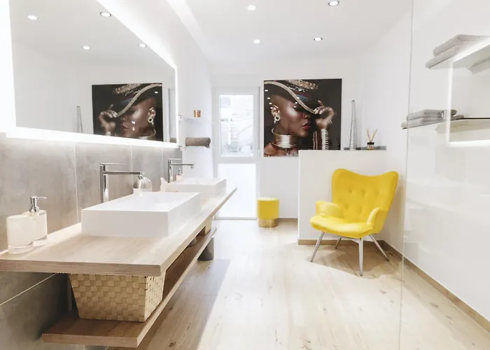 White Pearl Luxury With Pool And Sea View *