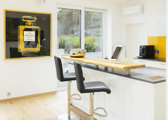 White Pearl Luxury With Pool And Sea View