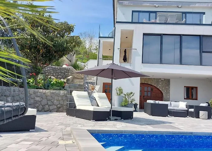 White Pearl Luxury With Pool And Sea View ヴィラ *