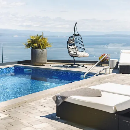 White Pearl Luxury With Pool And Sea View